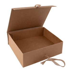 Caja alta para regalo con lazo. Cajas personalizadas.